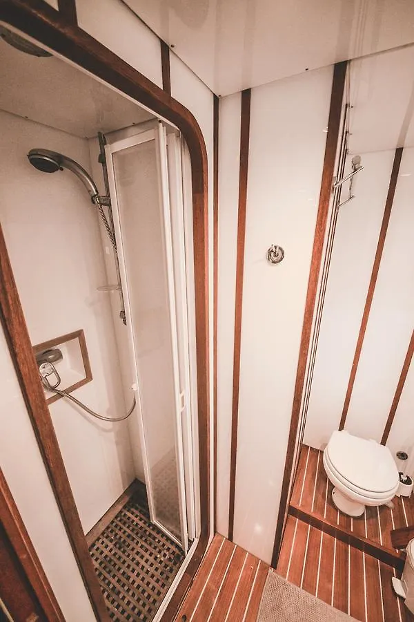 Motor Yacht Boatel Hotel Barcelona 0*,